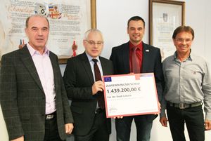 zum Vergrößern anklicken