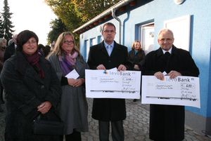 zum Vergrößern anklicken